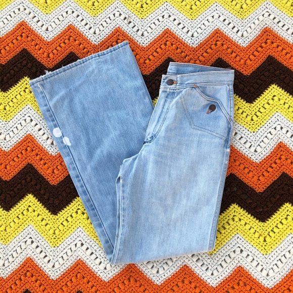 Sold Vintage light wash wranglers - Picture 3 of 6